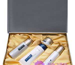 美白保湿祛斑王牌4件套 纯白褪黑套装详解